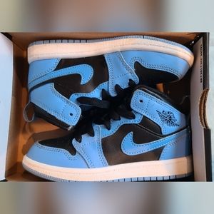 Jordan 1 Mid Toddler boy